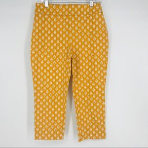 CHICO’S So Slimming  Geometric Print Cropped Pants